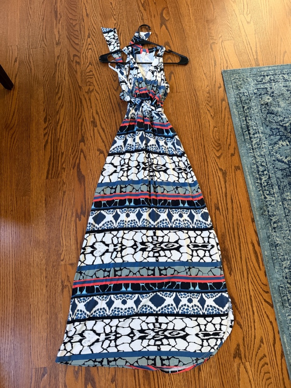 Sleeveless Printed Maxi Dress in Navy, White & Coral 🌿